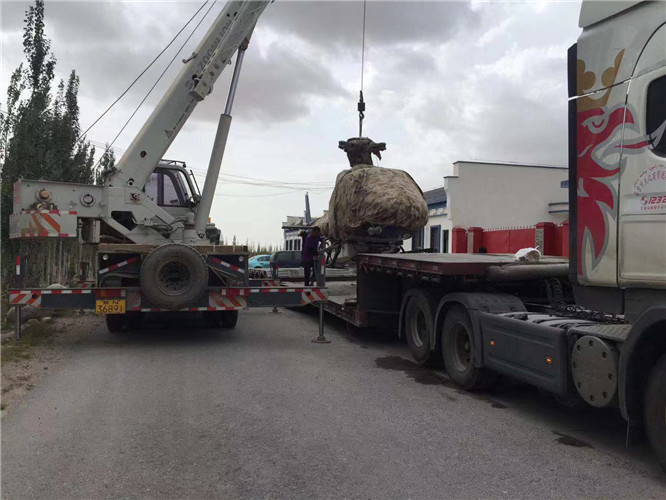 新龙县狭窄场地（如小区、车间）适合用哪种吊车？